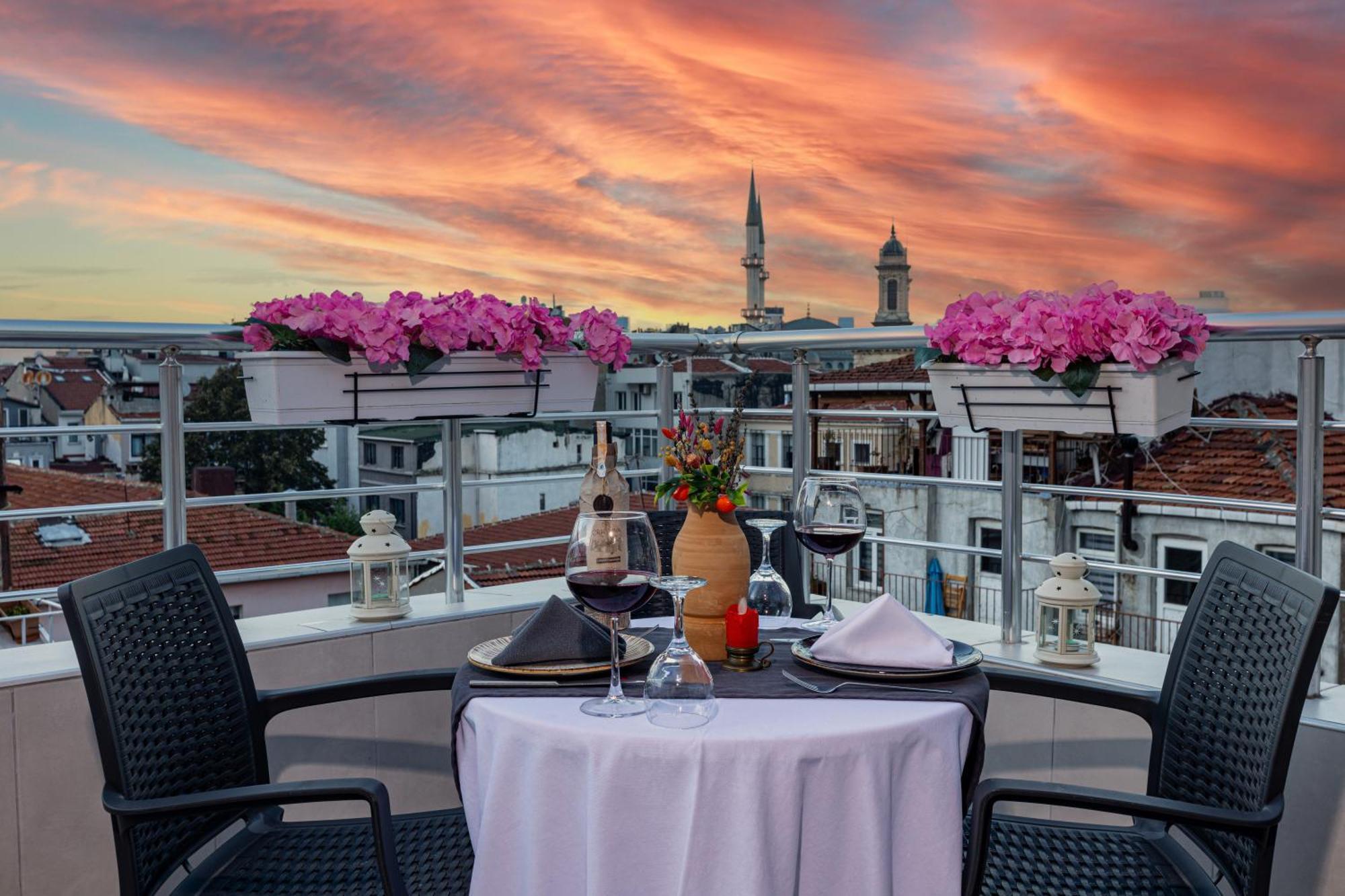 Apollo Hotel & Apartments Istanbul Bagian luar foto