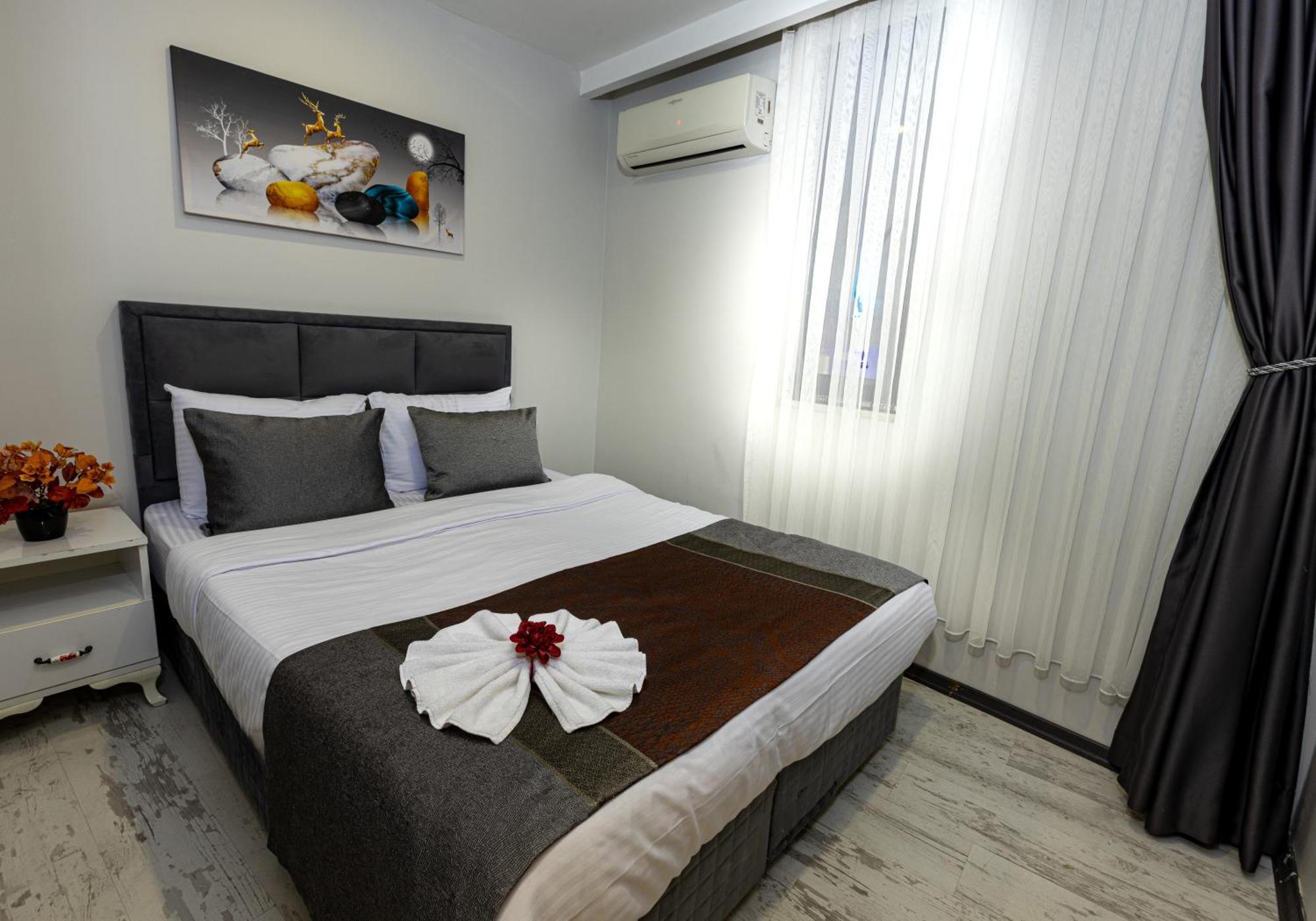 Apollo Hotel & Apartments Istanbul Bagian luar foto