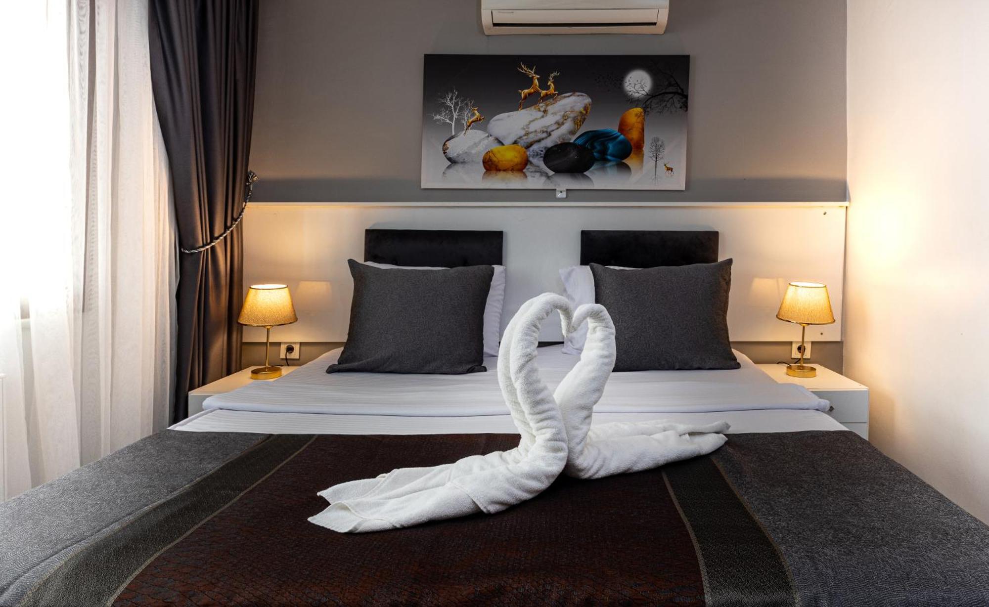 Apollo Hotel & Apartments Istanbul Bagian luar foto