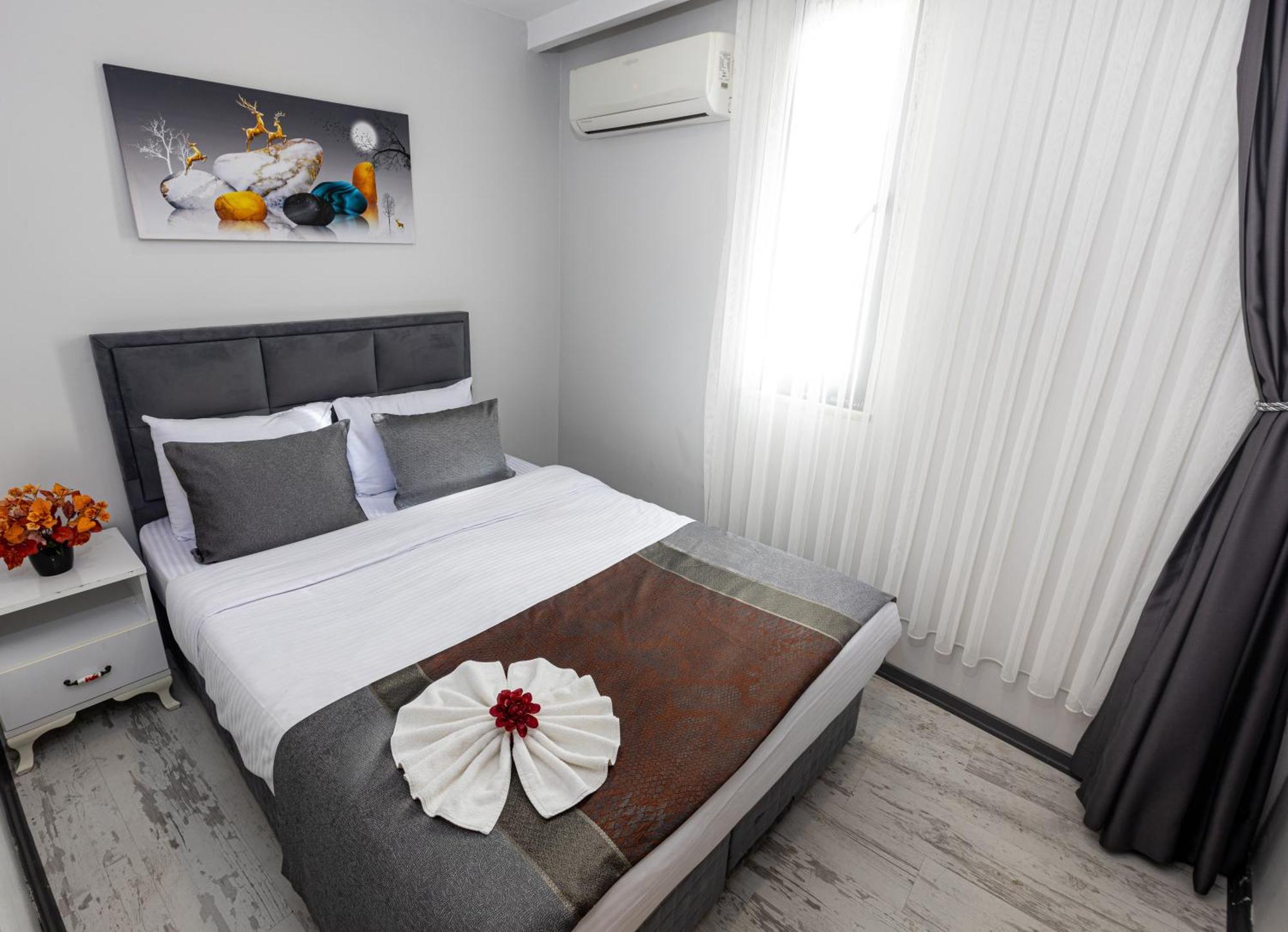 Apollo Hotel & Apartments Istanbul Bagian luar foto