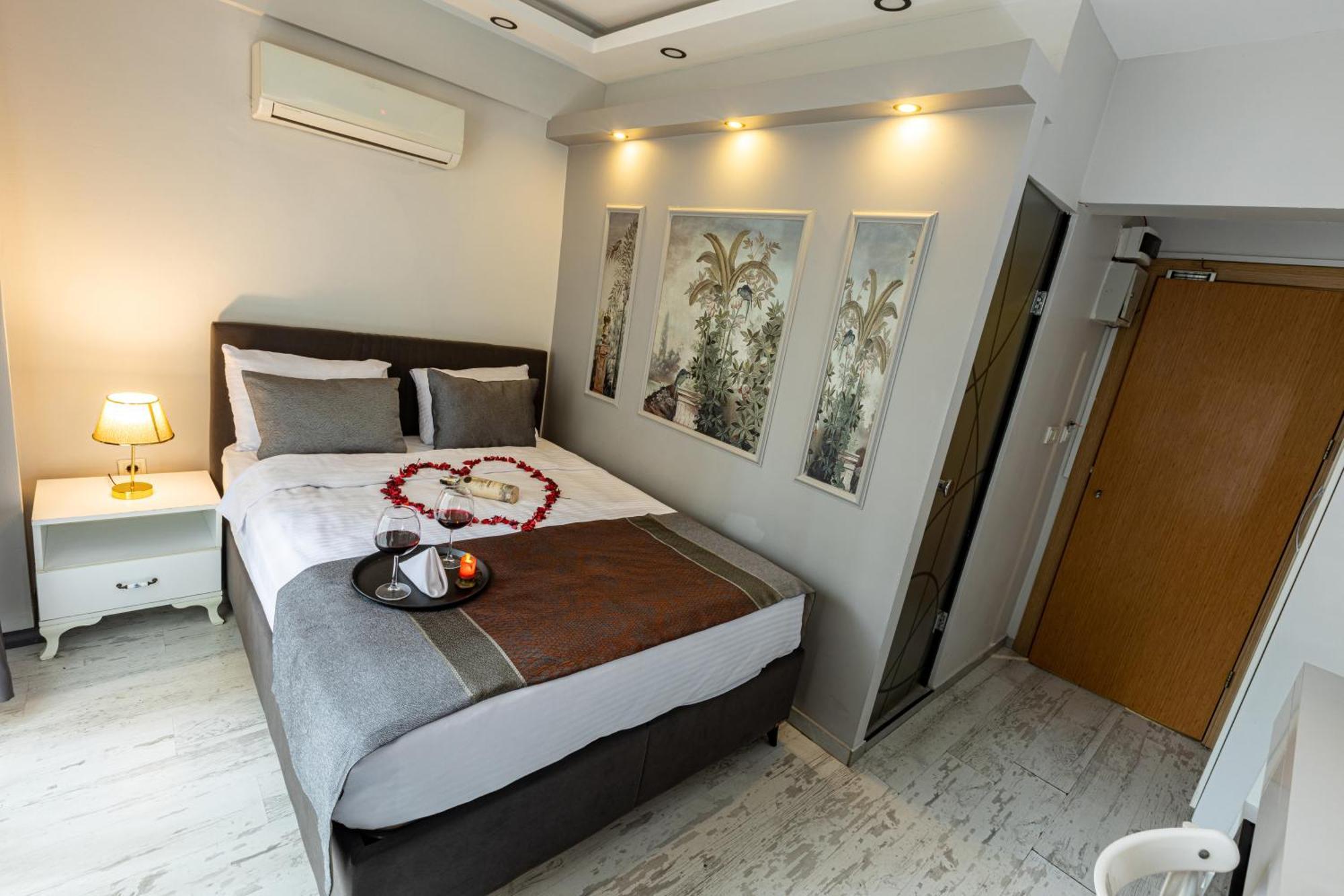 Apollo Hotel & Apartments Istanbul Bagian luar foto