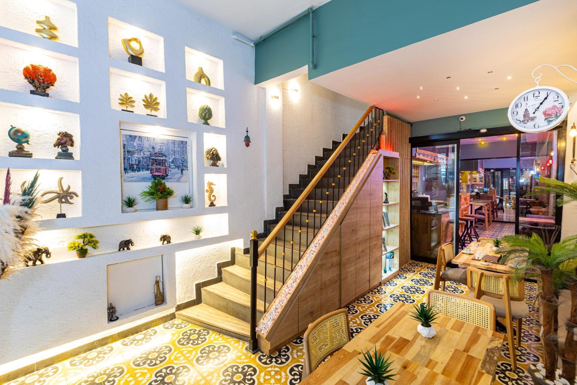 Apollo Hotel & Apartments Istanbul Bagian luar foto