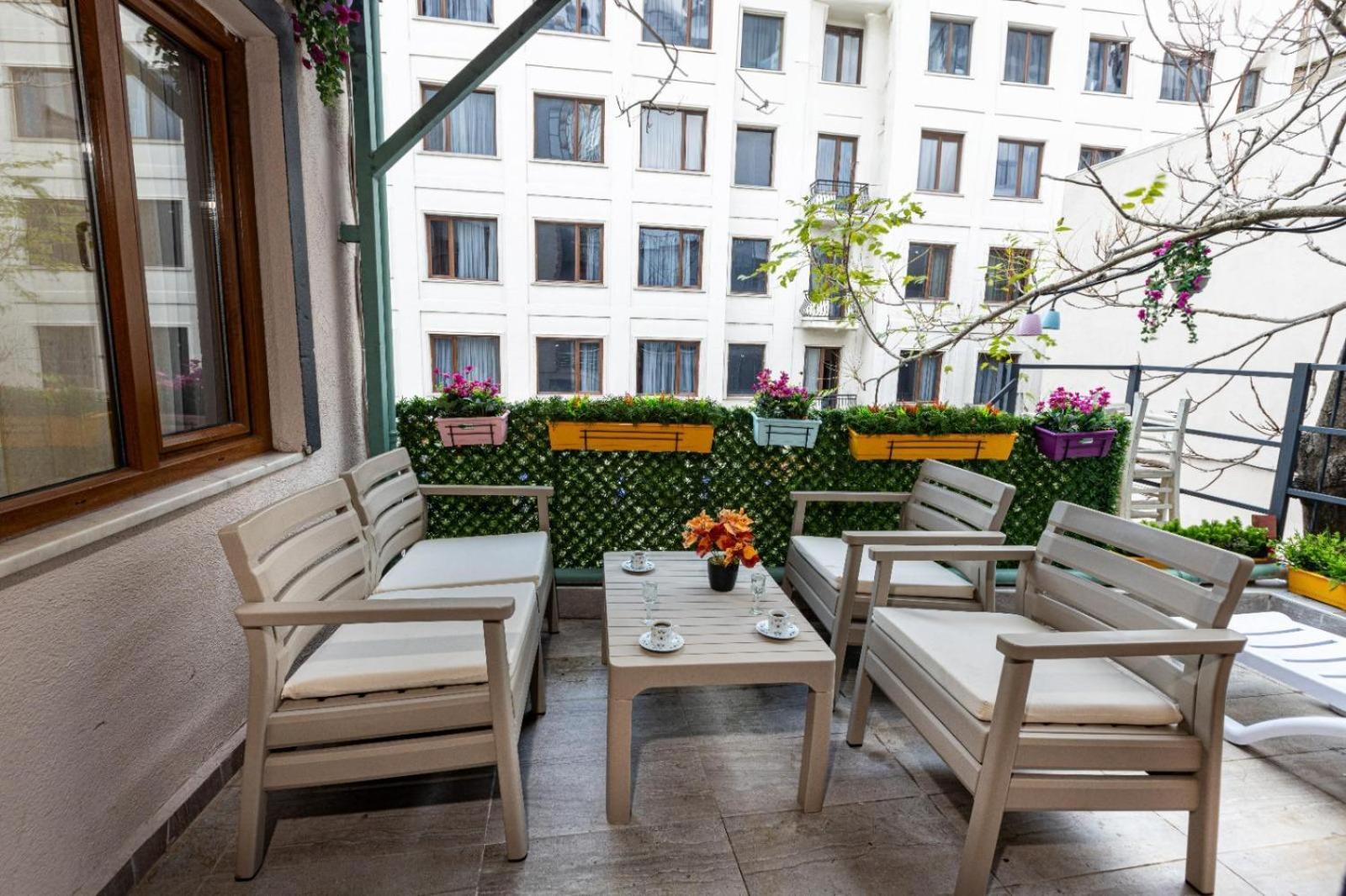 Apollo Hotel & Apartments Istanbul Bagian luar foto