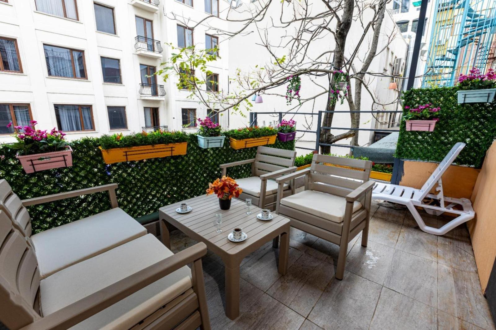 Apollo Hotel & Apartments Istanbul Bagian luar foto