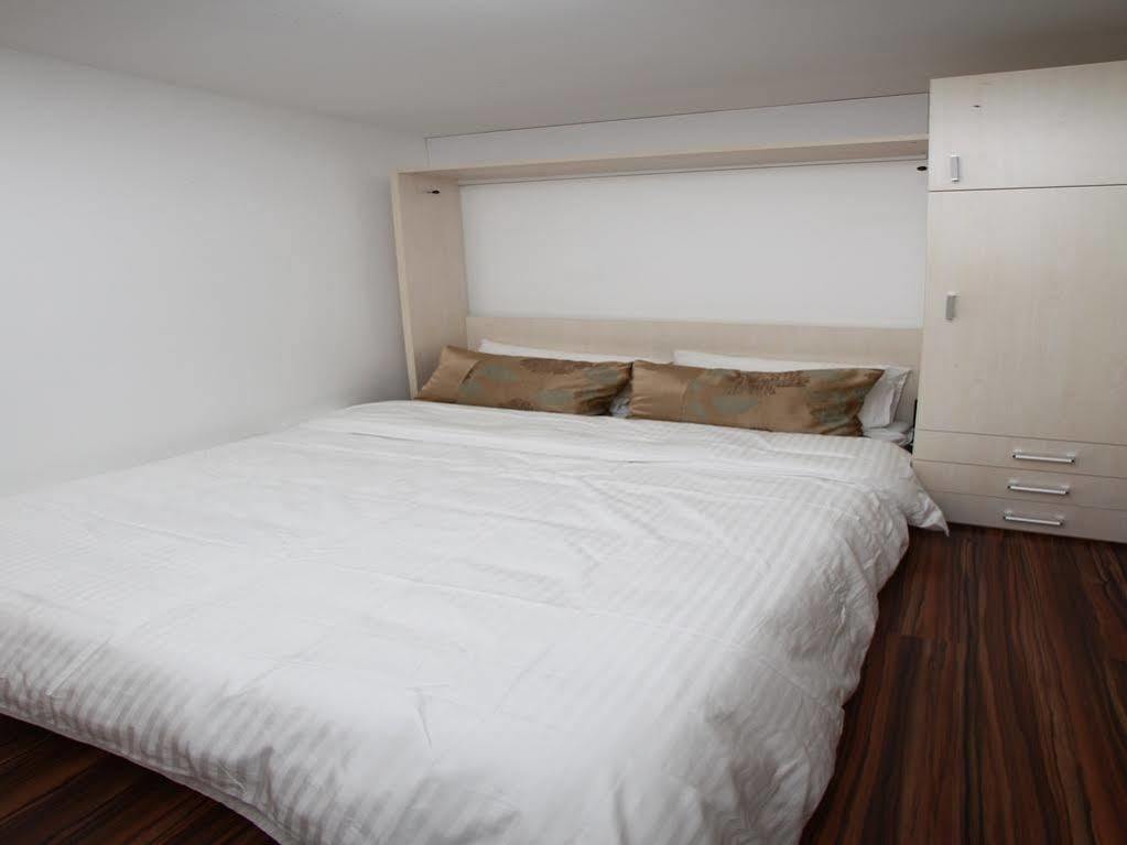 Apollo Hotel & Apartments Istanbul Bagian luar foto